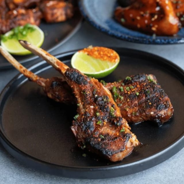 L - TANDOORI MINT LAMB CHOPS (2pc).